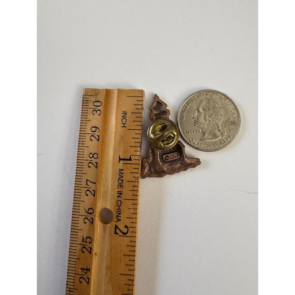 JJ JONETTE Copper Lighthouse Pin (Jonette Jewelry Company) - Picture 4 of 4